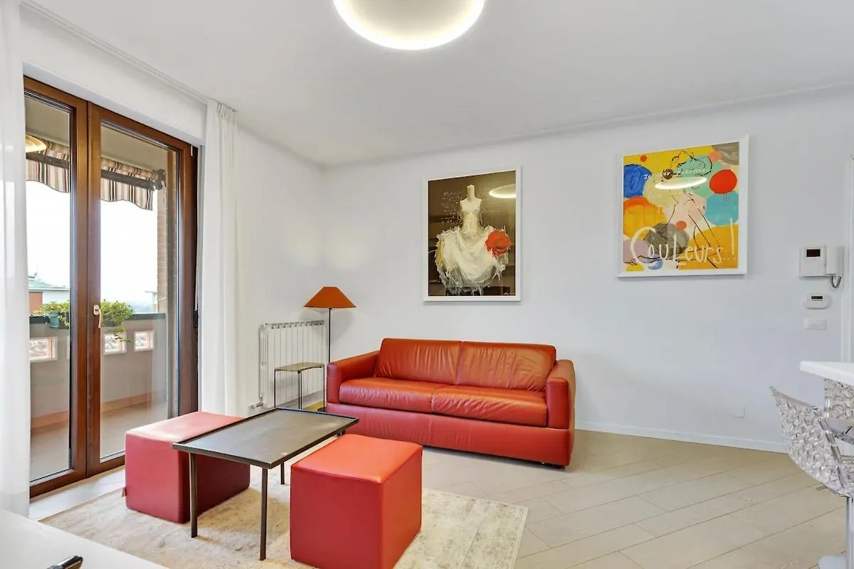 Art&Comfort Apartment - 2 Passi Dalla Stazione Paderno Dugnano Italy